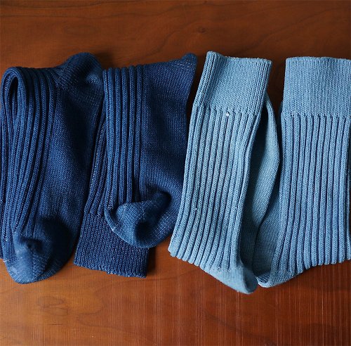 時舟 Indigo 深藍/淺藍 indigo 植物藍靛染 環保植物染 男女同款 中長筒 棉襪