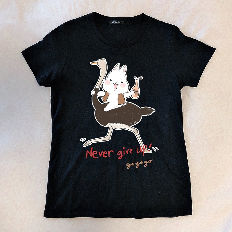 Big White Rabbit Riding an Ostrich-Original Illustration T-shirt / Short Sleeve Top - เสื้อยืดผู้หญิง - ผ้าฝ้าย/ผ้าลินิน 