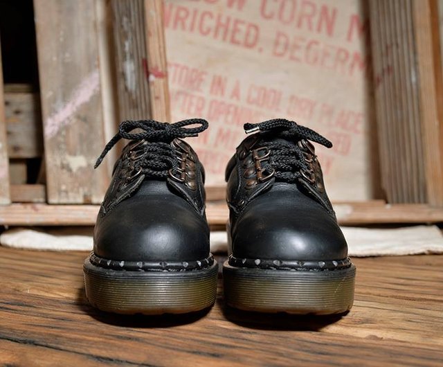 Dr. Martens ブラックレザー ローファー Dr. Martens ブラックレザー ローファー Dr. Martens ブラックレザー