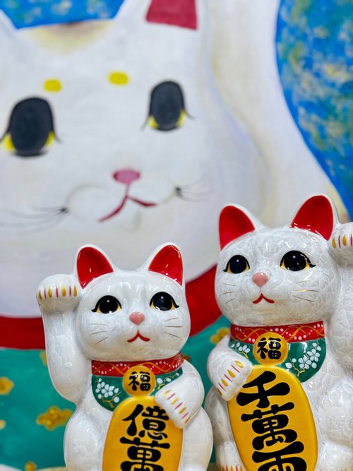 Wʜᴀᴛ ᴛʜᴇ ᴘᴜɢ sᴛᴏʀᴇ ｜日本招財貓。達磨。生活雜貨 :::獨家設計::: 京燒 清水燒 | 花結晶 常滑款