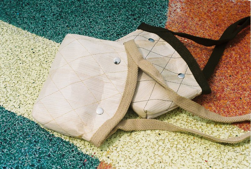 Mini Bag, natural shoulder bag, banana sheath material - 其他 - 其他材質 卡其色