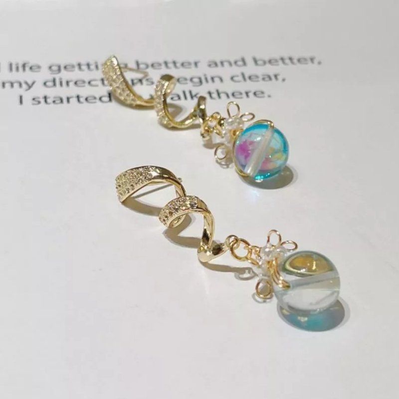 1KM Sail with It·Crystal Spiral Gemstone Earrings - ต่างหู - แก้ว 