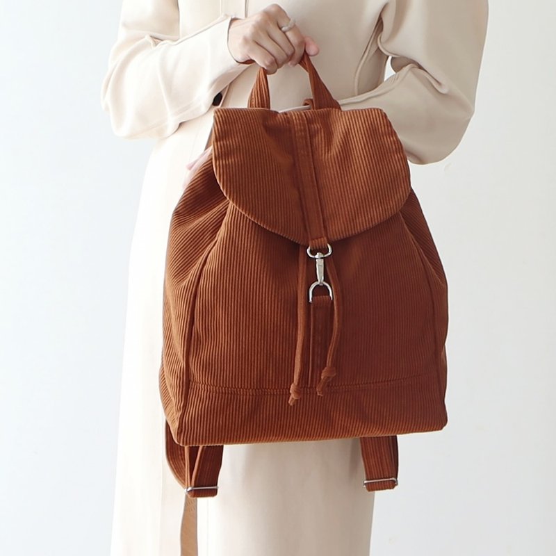 New autumn and winter corduroy large backpack [Caramel] A4 can be placed for leisure, lightness, retro and warmth - กระเป๋าเป้สะพายหลัง - ผ้าฝ้าย/ผ้าลินิน สีกากี