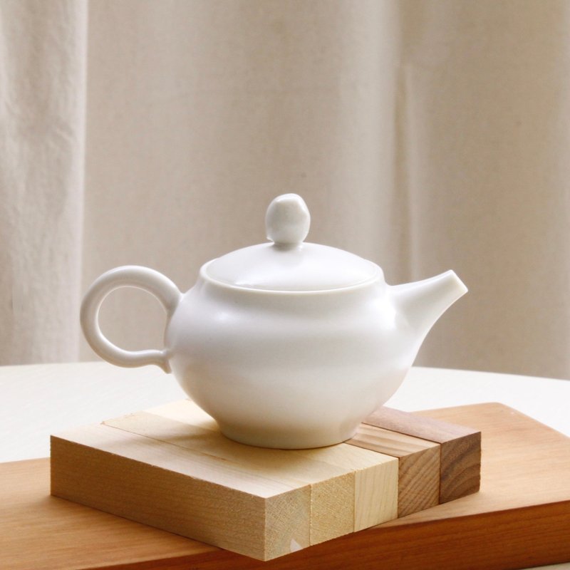 【白瓷茶具】迷你貓頭鷹－100ml小茶壺 - 茶壺/茶杯/茶具 - 瓷 白色