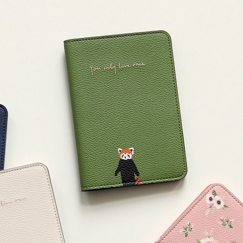 Good Life Leather Passport Cover-01 raccoon, E2D42239 - ที่เก็บพาสปอร์ต - หนังเทียม สีเขียว