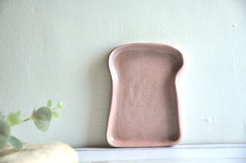 Hand-kneaded earthenware toast plate can be used as a food utensil - Items for Display - Pottery Pink