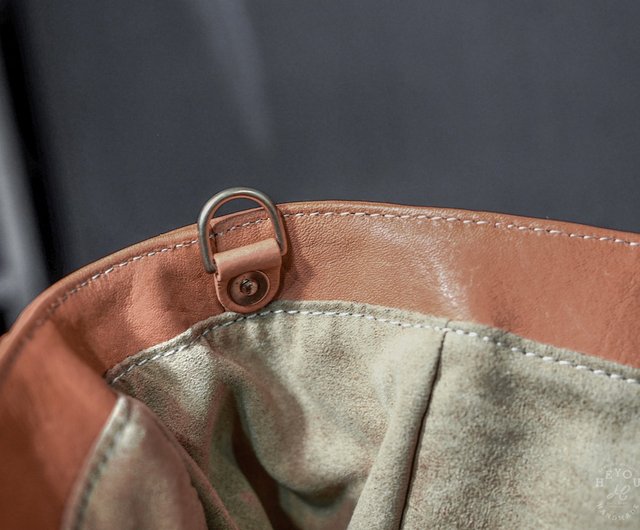 Vegetable tanned leather online purse