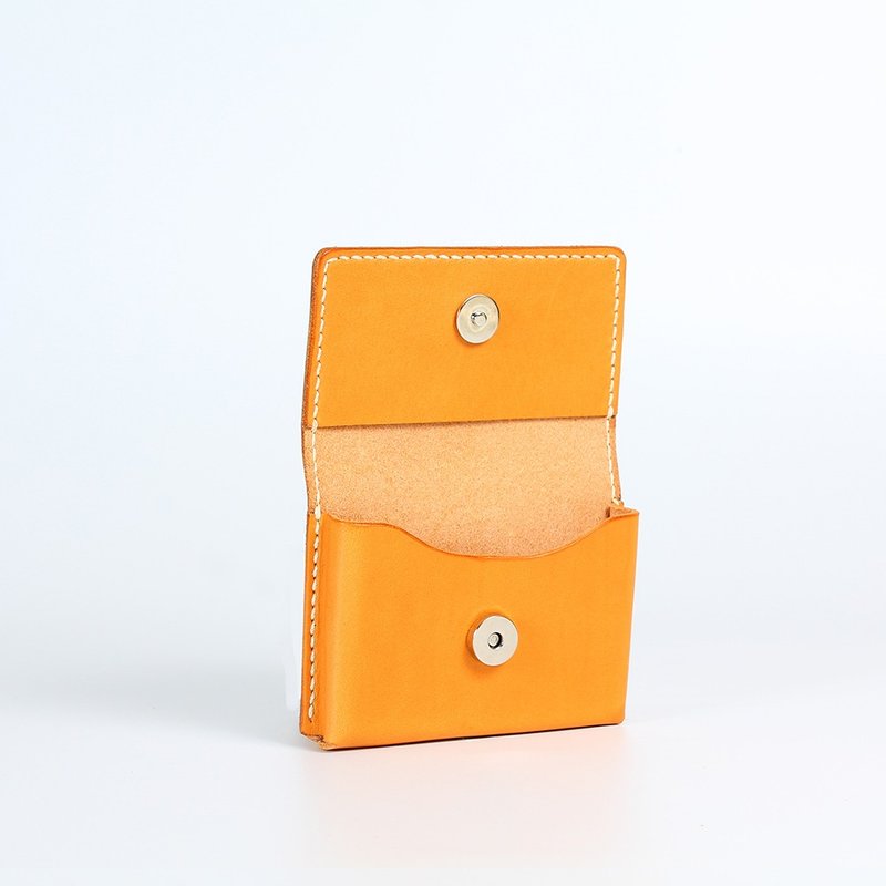 【Yingchuan Handmade】Three-dimensional incremental business card holder/cowhide pure hand-stitched - ที่เก็บนามบัตร - หนังแท้ สีนำ้ตาล