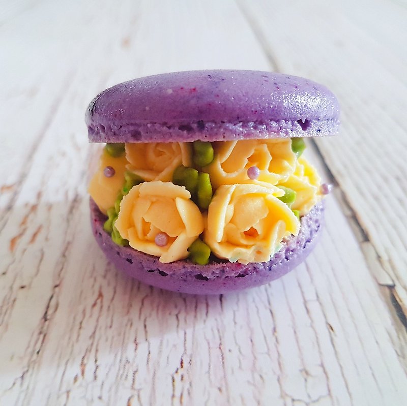 Cynzen Dessert 玫瑰花馬卡龍-百香果 1入 - 蛋糕/甜點 - 新鮮食材 紫色