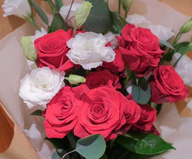 Red Rose Bouquet  Flower Gift Korea