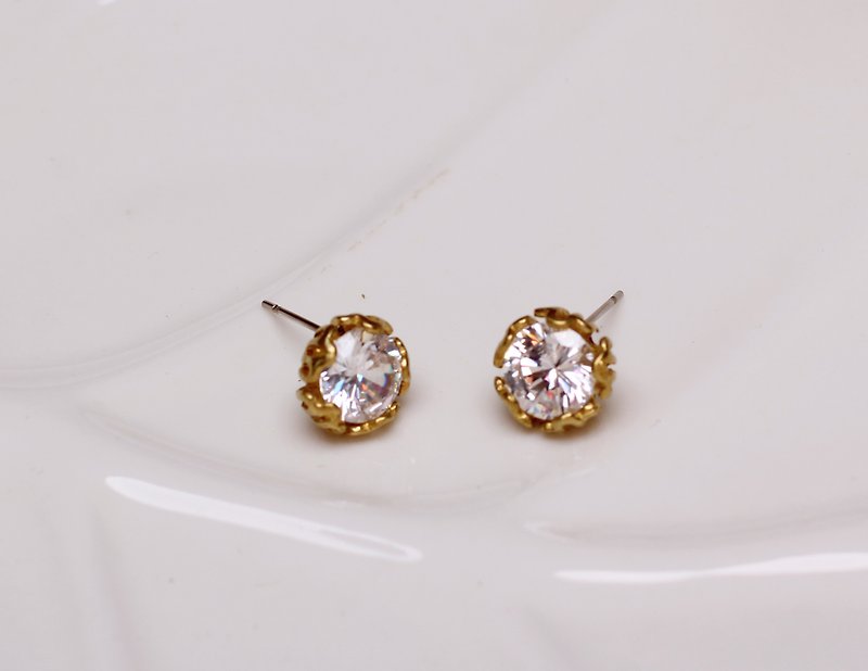 Star Diamond Stone Earrings - ต่างหู - เครื่องเพชรพลอย สีทอง