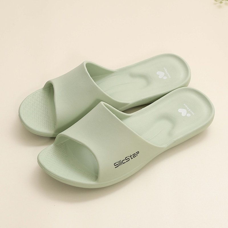 【維諾妮卡】SilicStep 矽晶減塑簡約室內拖鞋-淺綠 德國iF設計獎 - 室內拖鞋 - 塑膠 綠色
