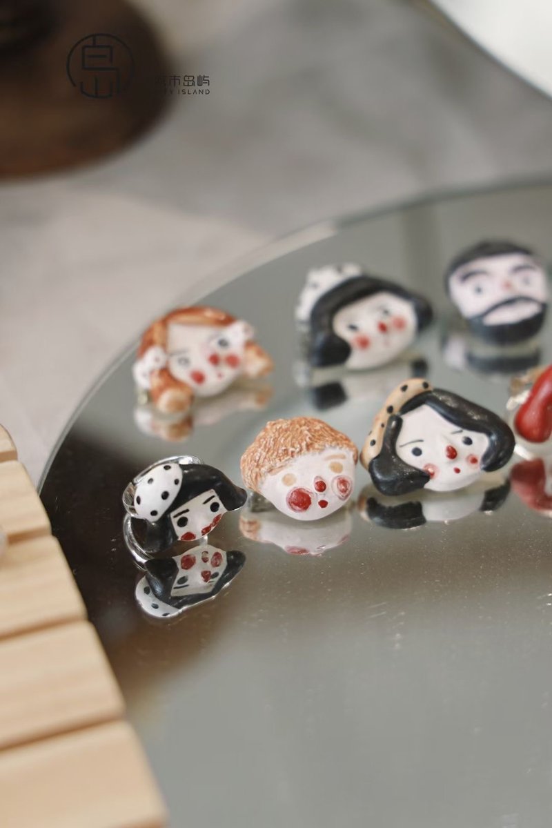 Cute little girl ceramic handmade brooch necklace dual purpose - เข็มกลัด - ดินเผา หลากหลายสี