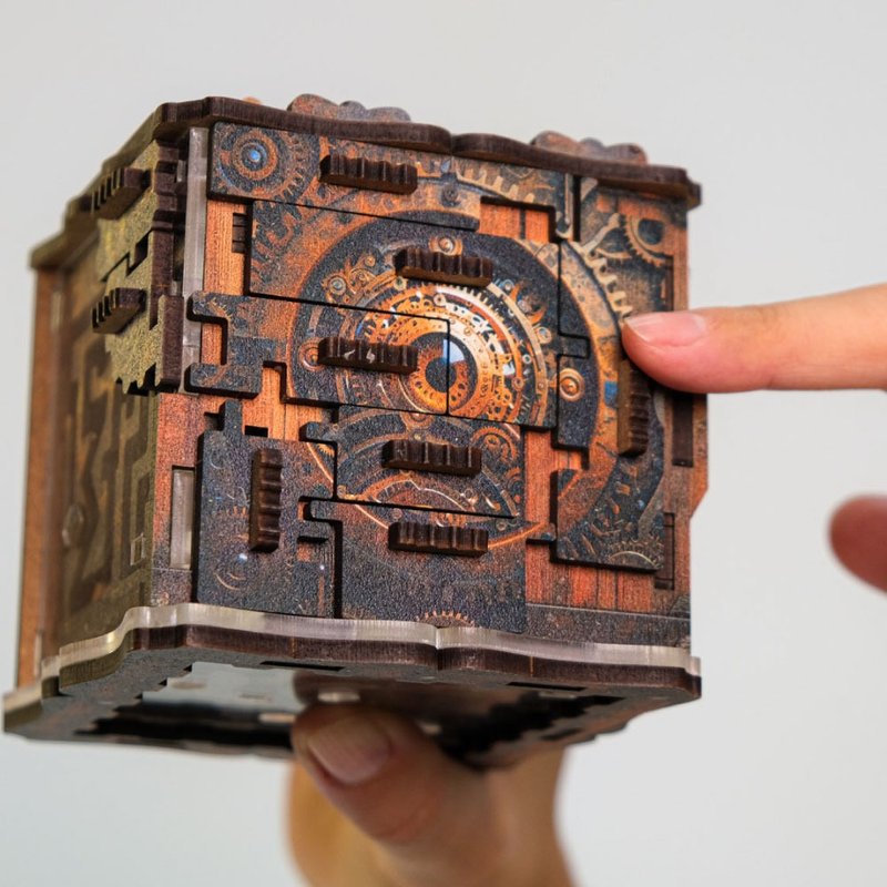 German Puzzle Box / The Christmas Cube - Board Games & Toys - Wood 