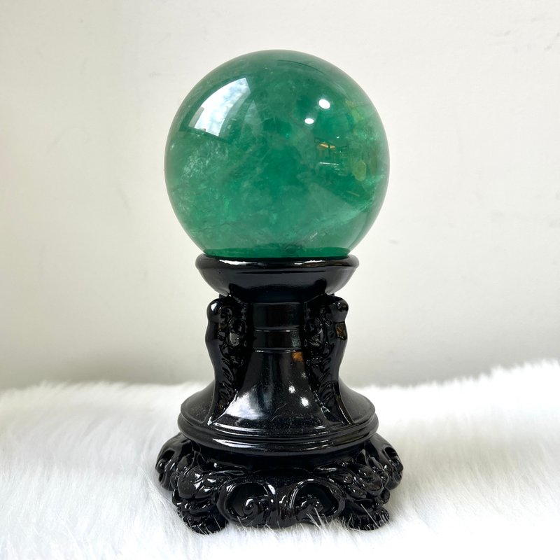 Green Stone Ball | Crystal | Crystal Ball | Crystal Ornaments - Items for Display - Crystal Green