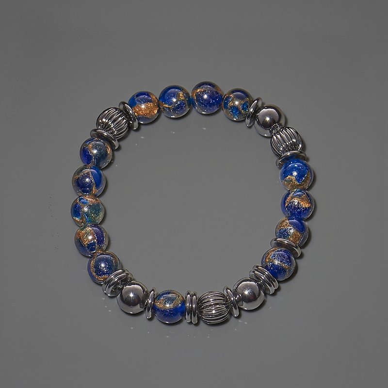 Simple beaded bracelet - สร้อยข้อมือ - งานปัก สีน้ำเงิน
