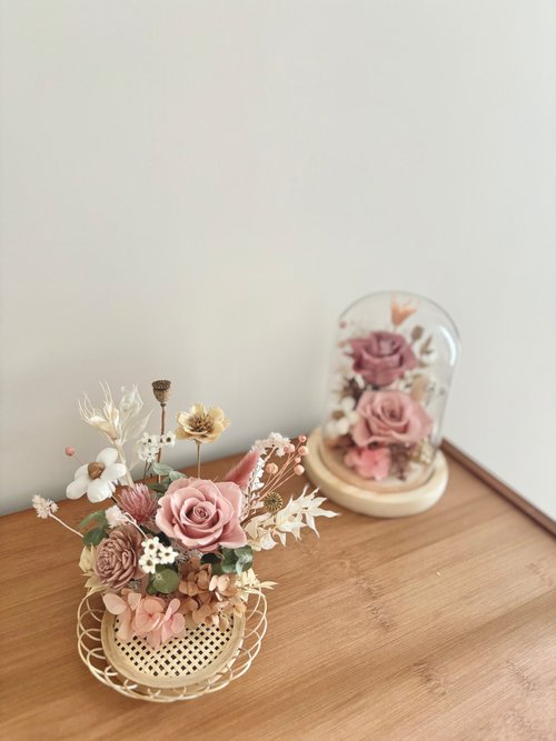 樹兒❤️玩花 sueing blossom sueing blossom 永生玫瑰名片架 永生玫瑰 乾燥花 永生花