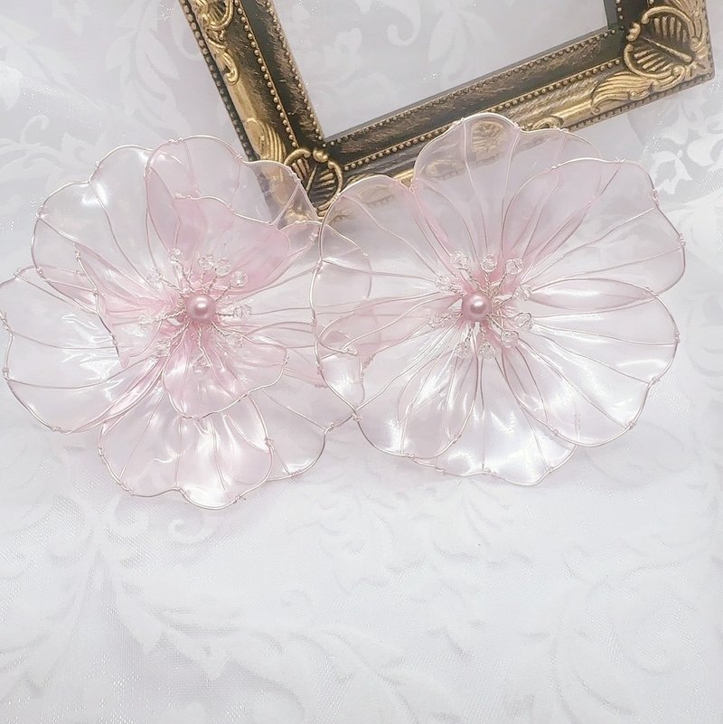 Pink bridal hair accessory C - เครื่องประดับผม - วัสดุอื่นๆ สึชมพู