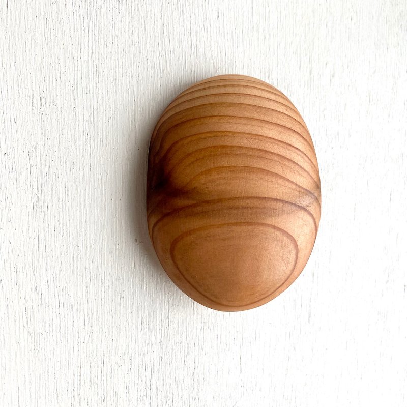 elliptical wooden brooch0406 - เข็มกลัด - ไม้ สีนำ้ตาล