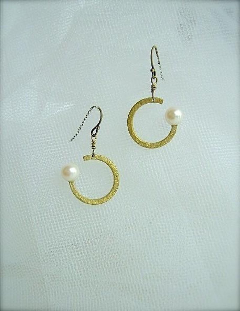 Open circle earrings - Earrings & Clip-ons - Other Metals Gold