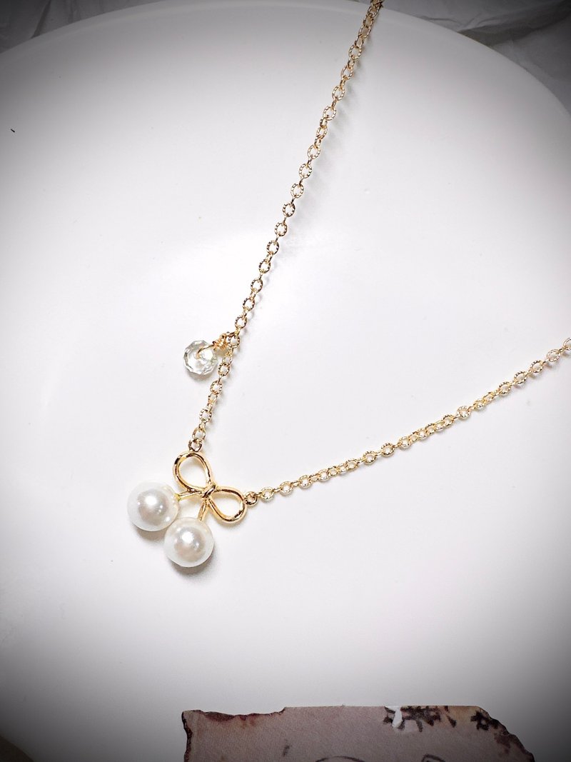 C&W 日本進口天然淡水正圓強光珍珠施華洛水晶14k金氣質項鏈 - 項鍊 - 珍珠 金色