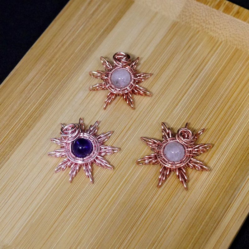 【Yuemu。悅目】星辰玫瑰幻境-粉晶紫水晶-金屬線編織-吊墜 - 項鍊 - 水晶 