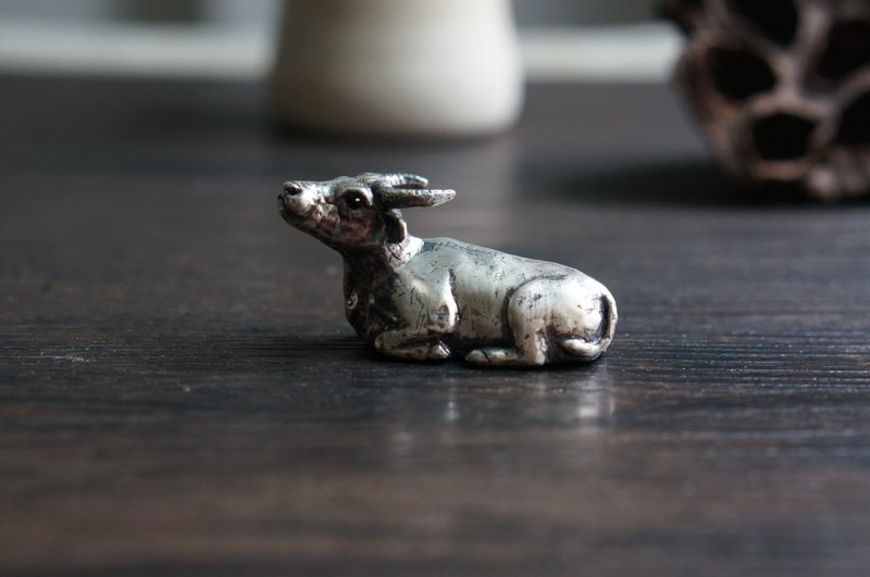 [Mountains] handmade pure Silver hand-made tea pet buffalo do the old crafts ornaments tea Man playing sculpture - Teapots & Teacups - Sterling Silver 