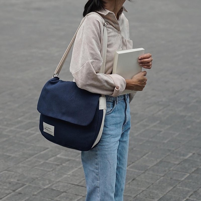 ACOHI MESSENGER BAG - กระเป๋าแมสเซนเจอร์ - วัสดุอื่นๆ สีน้ำเงิน