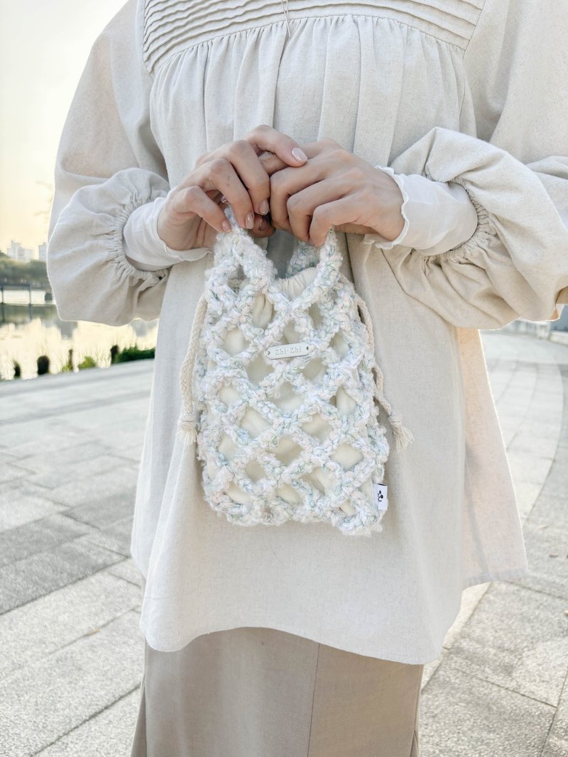 Japanese mobile phone bag-I'm going fishing/mint flavor hand-woven woven bag - Messenger Bags & Sling Bags - Wool White