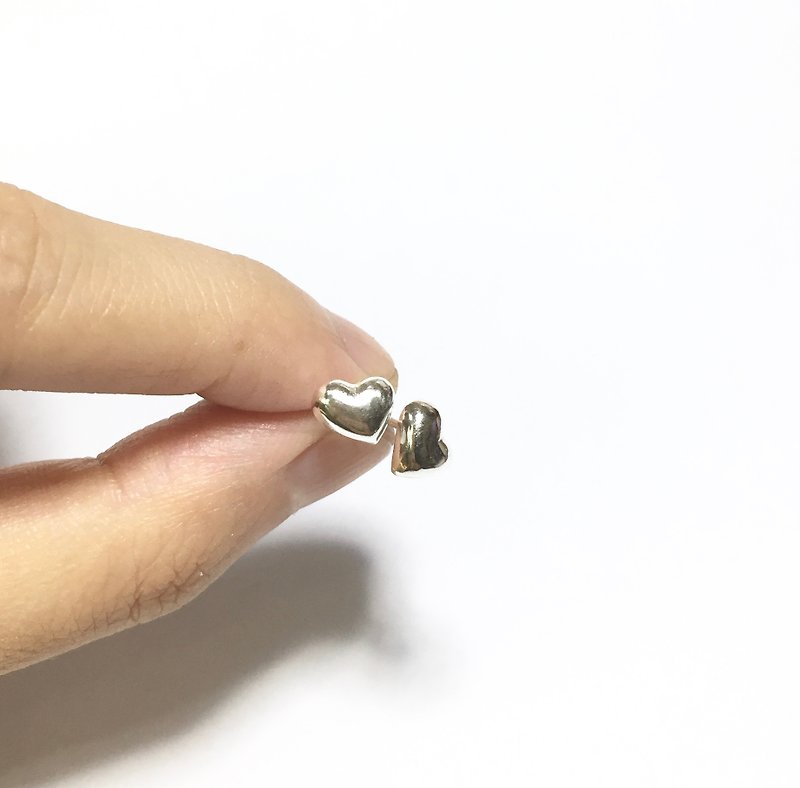 925 sterling silver love ear pins/earrings - ต่างหู - โลหะ สีเงิน
