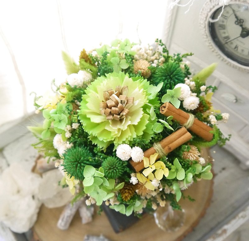 Green I. Forest green tone. Dry flower. Birthday opening gift. - Dried Flowers & Bouquets - Plants & Flowers Green