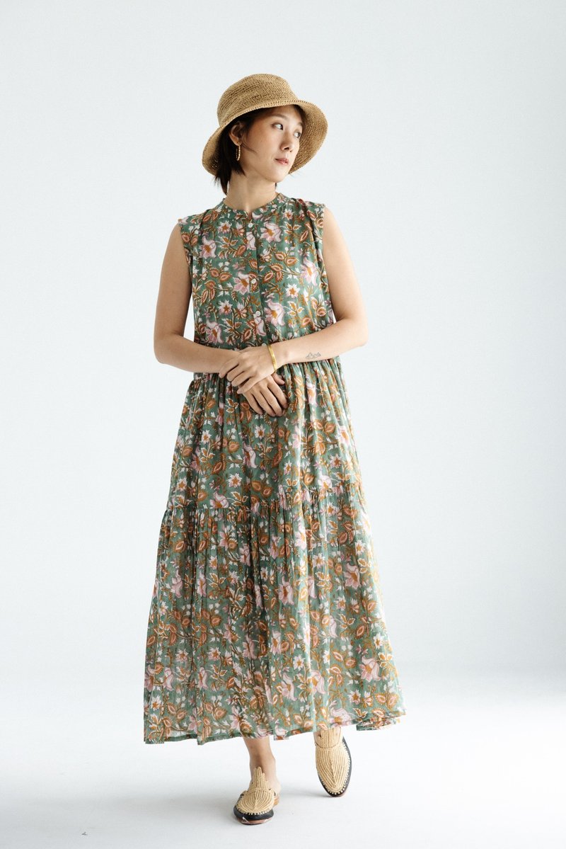 Sleeveless round neck buttoned dress_Green Flower - One Piece Dresses - Cotton & Hemp Green