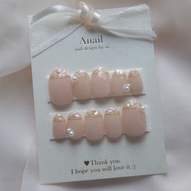 French nails / press on nails / pink nails / beige nails - ยาทาเล็บ - วัสดุอื่นๆ สีทอง