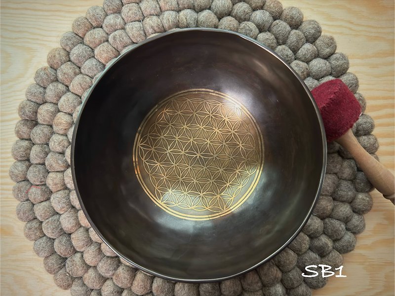Himalayas. The ultimate healing singing bowl. 20240523-SB01. All handmade in black gold. flower of life - Items for Display - Other Metals 