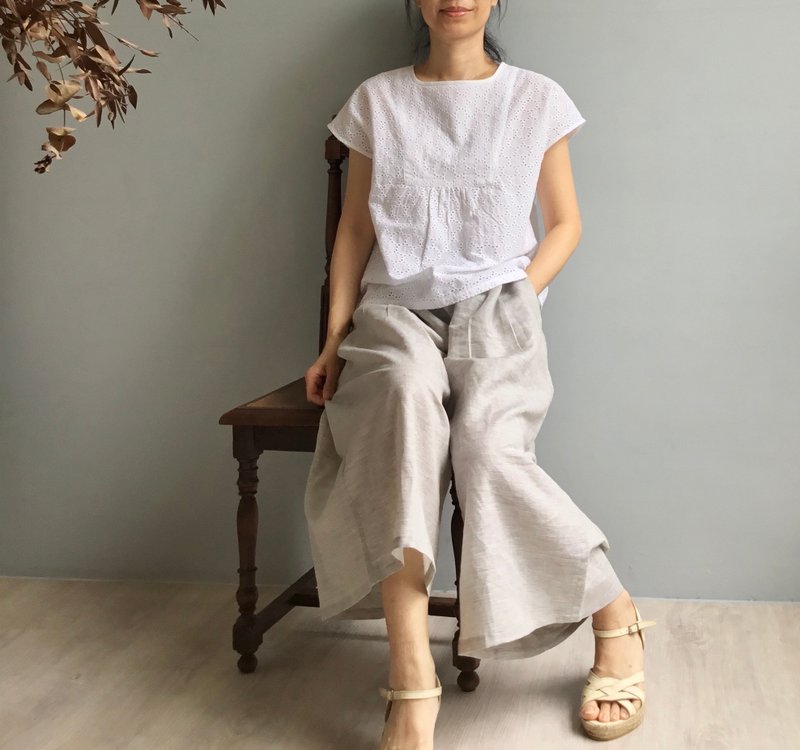 Alpine Morning/Beige first-dyed combed cotton fine-grain mid-length wide culottes/only one piece 100% cotton - กางเกงขาสั้น - ผ้าฝ้าย/ผ้าลินิน 