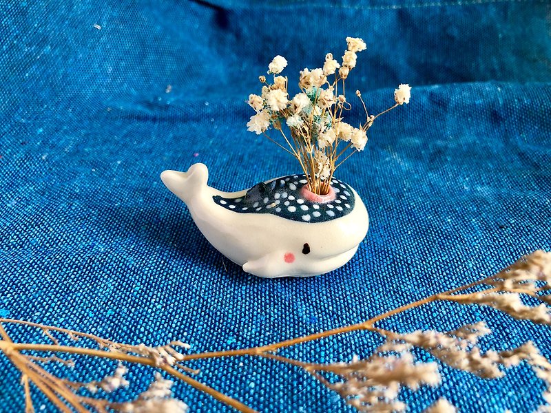 迷你鯨鯊花瓶 - 花瓶/花器 - 陶 藍色