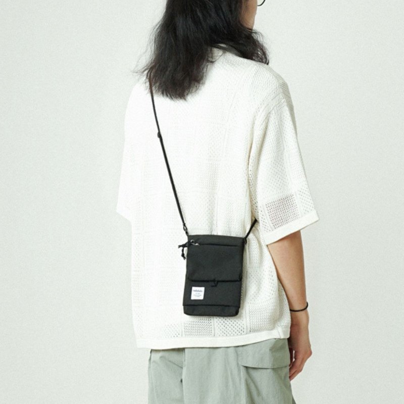 JOSE日常翻蓋斜背小包 配備翻蓋拉鍊隔層 輕鬆輕便出遊 暗黑色 - 側背包/斜孭袋 - 聚酯纖維 黑色