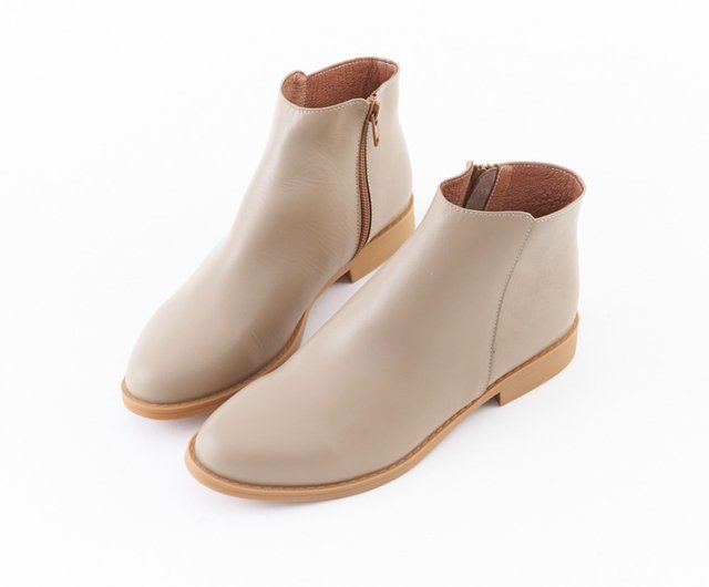 ソフト牛革_無地 小ぶりラウンドポインテッドトゥフラットショート