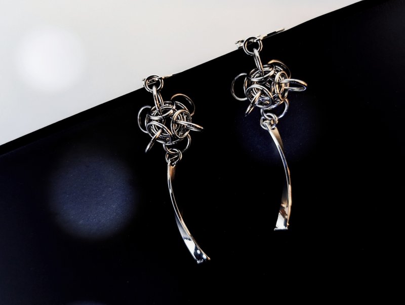 KusaKumo=lantern image=stainless steel drop earrings - ต่างหู - สแตนเลส สีเงิน