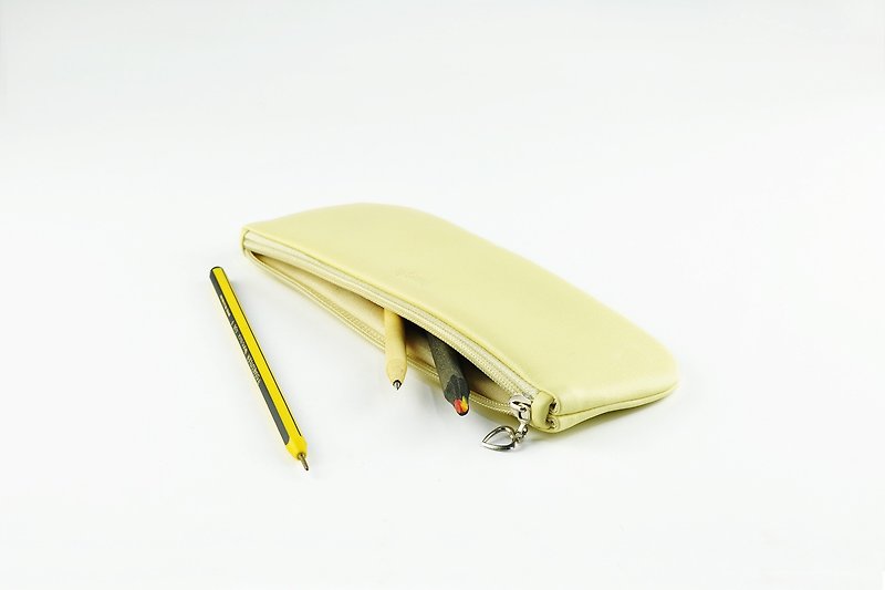 【换季特卖】防水PU皮革筆袋 文具袋 收納包 淺黃色 - 鉛筆盒/筆袋 - 人造皮革 黃色