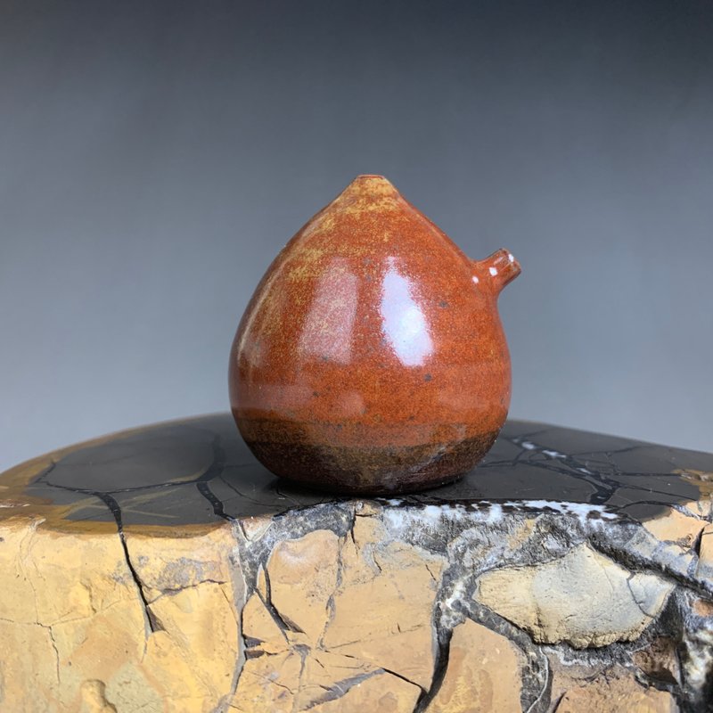 台灣【陶燒釉變】手拉坯水滴硯滴(中)10 - 花瓶/花器 - 陶 咖啡色