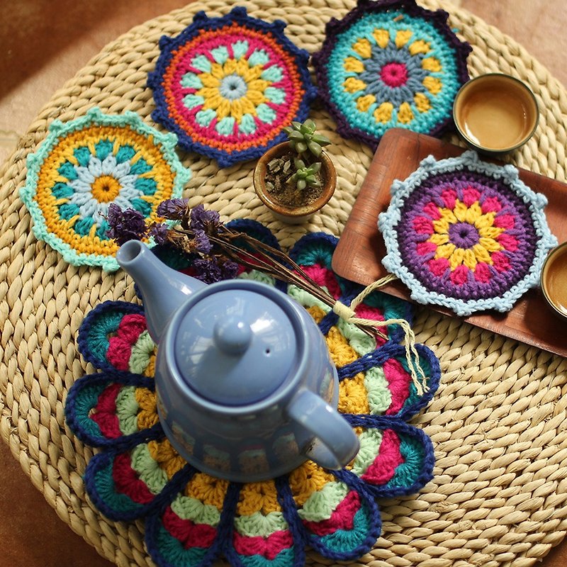 Tea cup mat, potholder, handmade pot holder, Japanese tea ceremony, retro round saucer, placemat, plate mat*peacock opening* - อื่นๆ - ผ้าฝ้าย/ผ้าลินิน 