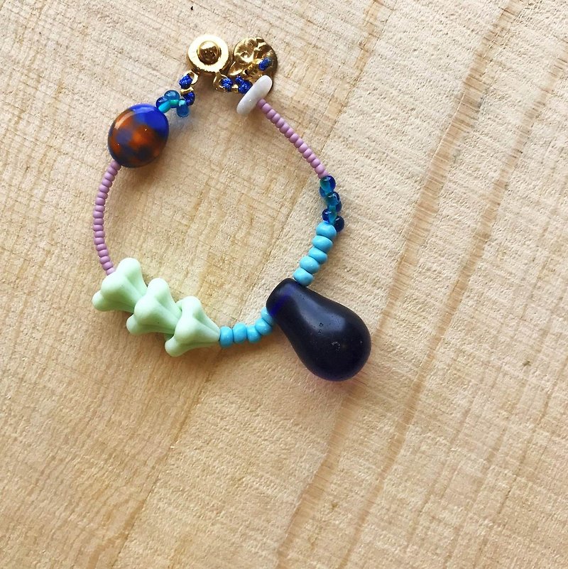 ［ Cat and Mice • Beads beat Beads］ bracelet collection-014 海之濱。 - 手鍊/手鐲 - 玻璃 多色