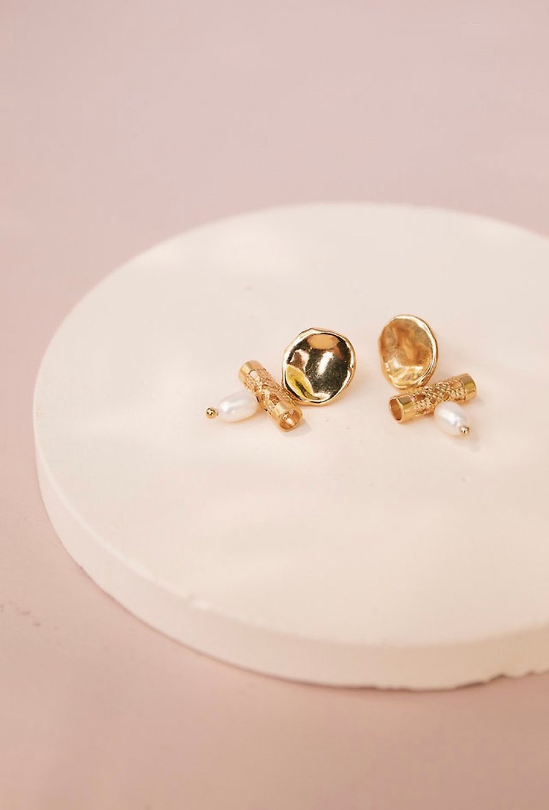 pearl earrings - ต่างหู - ทอง 24 เค สีทอง