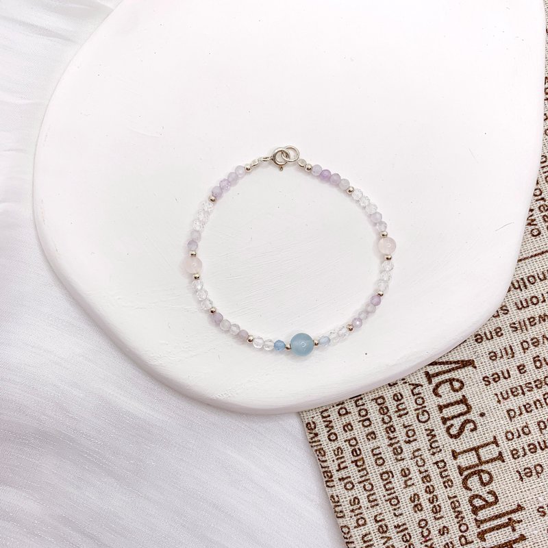 [The Supreme Good Is Like Water] Aquamarine White Crystal Rose Quartz Amethyst Crystal Bracelet Bracelet Crystal Bracelet - Bracelets - Crystal White