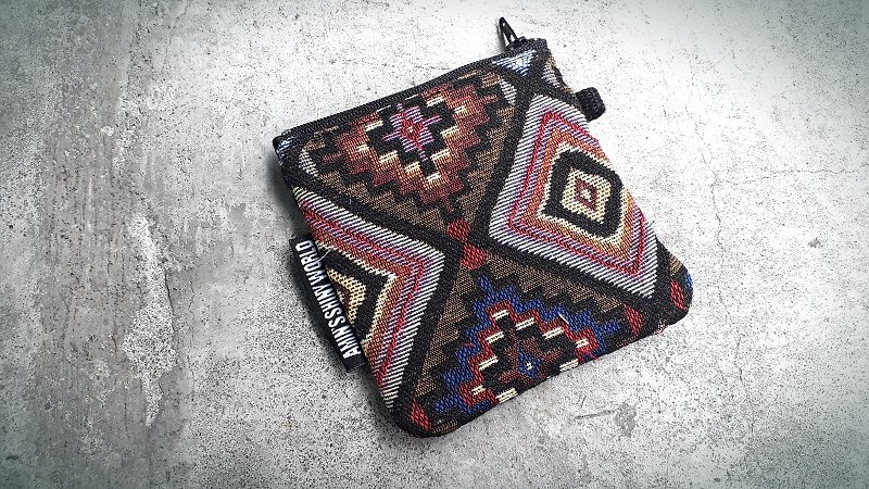 AMIN'S SHINY WORLD hand-made ethnic wind coarse woven purse - Coin Purses - Cotton & Hemp Multicolor