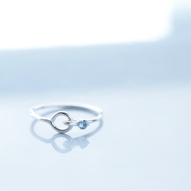 Aquamarine stone wire ring Silver 925 - แหวนทั่วไป - โลหะ สีน้ำเงิน