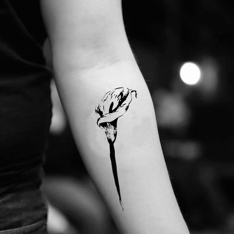 TOOD 紋身貼紙 | 手臂位置馬蹄蓮花朵植物刺青圖案紋身貼紙 (2枚) - 紋身貼紙/刺青貼紙 - 紙 黑色