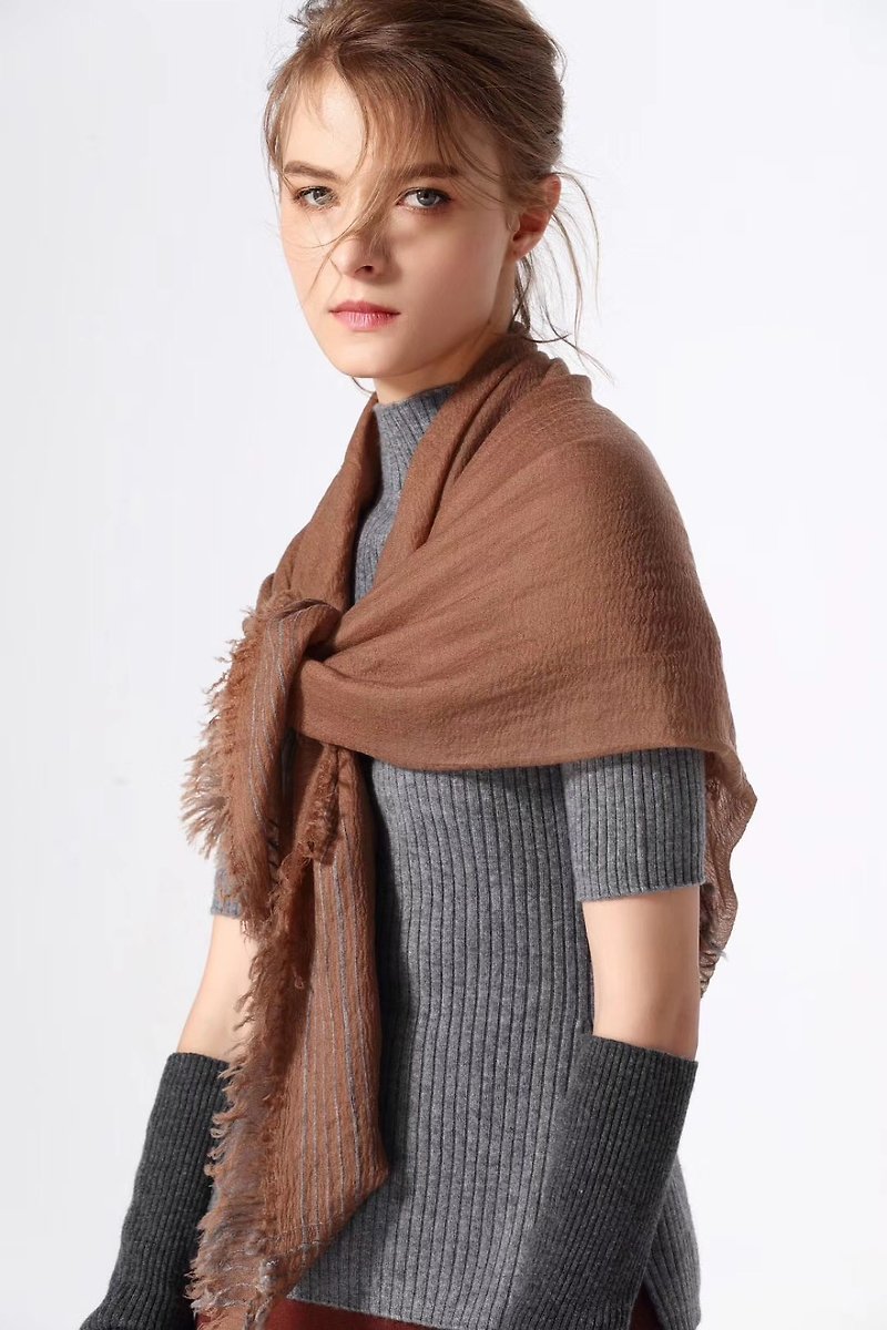 【In Stock】Morandi wool shawl - ผ้าพันคอถัก - ขนแกะ สีนำ้ตาล