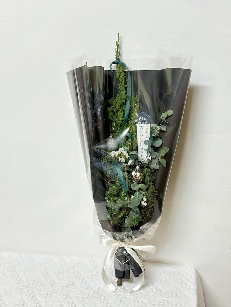 Christmas bouquet | Plant a small Christmas tree. Can be dried - ช่อดอกไม้แห้ง - พืช/ดอกไม้ 